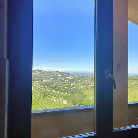 Con Splendida Vista Apartment *